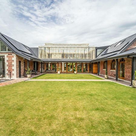 Britten Stables Studio Christchurch Exterior photo